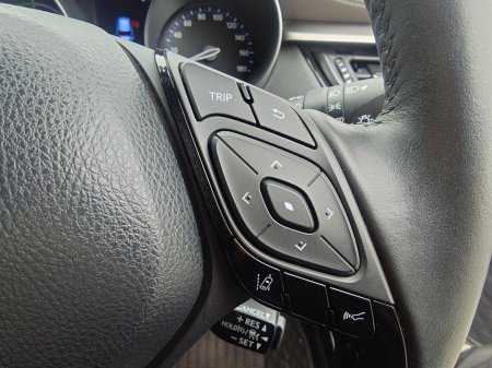 2020 Toyota C-HR - thumbnail 12