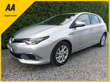 2016 Toyota Auris 1.8 PETROL HYBRID HALF LEATHER INTERIOR IMMACULATE INSIDE WITH ONLY 27,404kms COMPREHENSIVE SERVICE HISTORY (10 STAMPS) REVERSE CAMERA TOUCH SCREEN RADIO APPLE CARPLAY&ANDROIDAUTO FACTORY IMMOBILISER €16,795 thumbnail