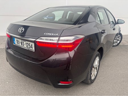 2018 Toyota Corolla - thumbnail 3