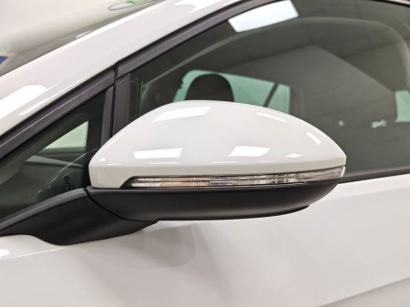 2019 Volkswagen Golf 2.0 TDI Automatic €22,995 thumbnail