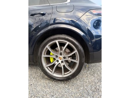 2022 Porsche Cayenne - thumbnail 18