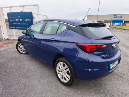 2017 Opel Astra - thumbnail 5