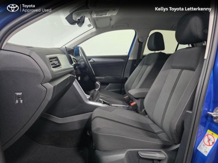 2022 Volkswagen T-Roc - thumbnail 6