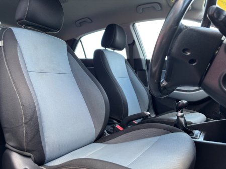 2017 Hyundai i20 - thumbnail 9