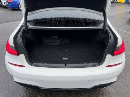 2021 BMW 3 Series - thumbnail 13