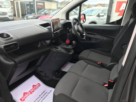 2019 Vauxhall Combo - thumbnail 32