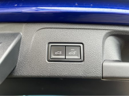 2021 Volkswagen Passat - thumbnail 9