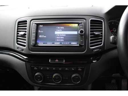 2017 Volkswagen Sharan 1.4TSI HIGHLINE EDITION  5DR MPV 7 SEAT AUTO // HUGE SPEC // 118,000KM'S / IMMACUALTE CONDITION // BUY WITH CONFIDENCE AA AND SIMI APPROVED DEALER 2025 // FINANCE ARRANGED // ALL TRADE INS WELCOME // €25,950 thumbnail