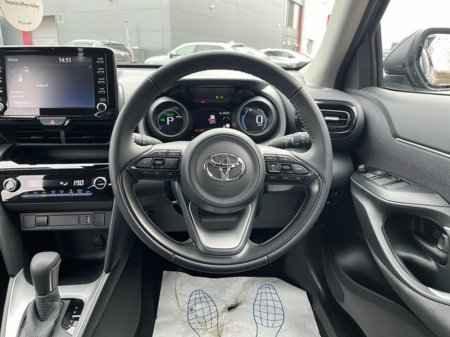 2023 Toyota Yaris Cross - thumbnail 9