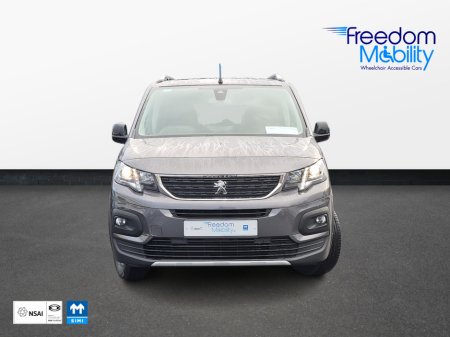 2022 Peugeot Rifter Allure Lowered Floor Wheelchair Access €22,995 thumbnail