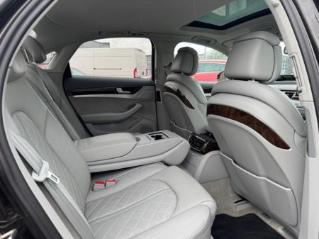 2014 Audi A8 - thumbnail 13