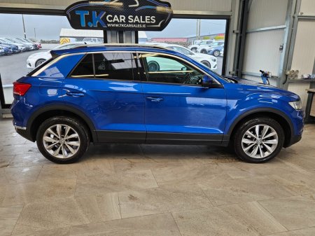 2020 Volkswagen T-Roc - thumbnail 2