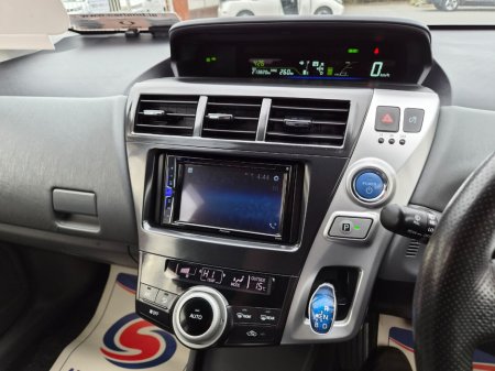 2012 Toyota Prius - thumbnail 23