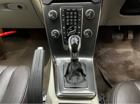 2014 Volvo V40 €10950 2014 VOLVO V40 T4 SE 1.6 AUTOMATIC / CRUISE CONTROL / REVERSE CAMERA / ELECTRIC MEMORY & HEATED SEATS €10,950 thumbnail