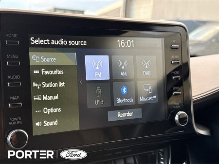 2022 Toyota C-HR 1.8 HYBRID SOL thumbnail