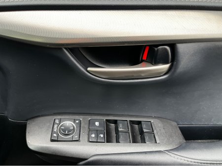 2017 Lexus NX 300 h HYBRID FWD EXECUTIVE AUTO LEATHER €26,900 thumbnail