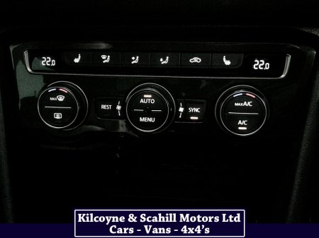 2020 Volkswagen Tiguan R-LINE 2.0 TDI MANUAL 6SPEED FWD 150HP 5DR thumbnail