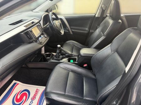 2016 Toyota Rav4 - thumbnail 17