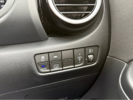 2020 Hyundai Kona - thumbnail 16