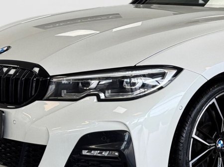 2021 BMW 3 Series - thumbnail 9