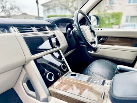 2019 Land Rover Range Rover 2.0 Si4 PHEV Vogue Auto!!!!! €32,950 thumbnail