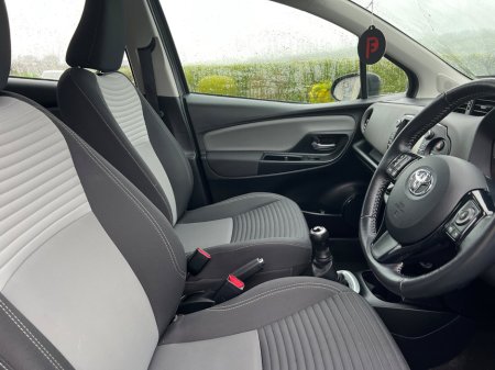 2018 Toyota Yaris 1.0 VVT-i 5Dr Luna €13,450 thumbnail