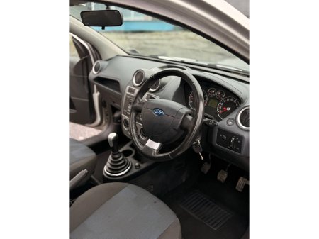 2007 Ford Fiesta - thumbnail 29