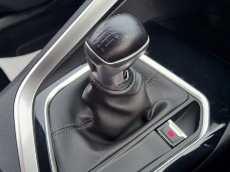 2019 Peugeot 3008 - thumbnail 24