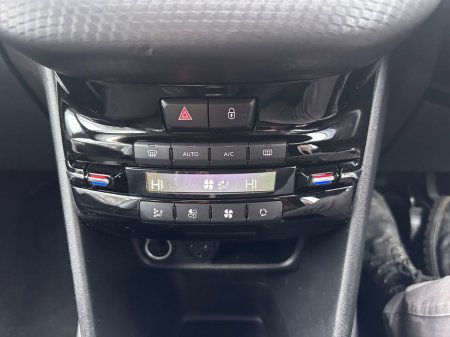 2017 Peugeot 2008 1.6 HDI, ACTIVE MODEL, FULL SERVICE HISTORY, FINANCE, WARRANTY, 5 STAR REVIEWS €9,995 thumbnail