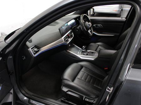 2022 BMW 3 Series - thumbnail 35