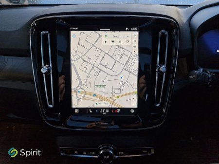 2022 Volvo XC40 - thumbnail 14