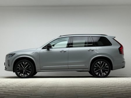2025 Volvo XC90 PLUS T8 PHEV AWD AUTO *7 SEATER* €82,990 thumbnail