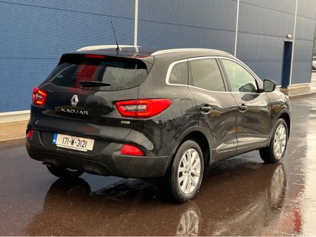 2017 Renault Kadjar 1.5 DCI DYNAMIQUE NAV 5 5DR A 110BHP AUTO €13,900 thumbnail