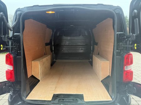 2021 Opel Vivaro 3100 SPORTIVE S/S L2H1 €14,630 thumbnail