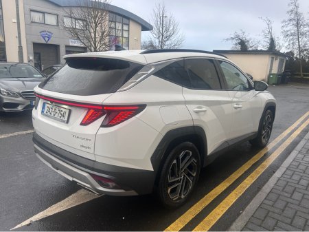 2024 Hyundai Tucson 4 WHEEL DRIVE EXECUTIVE PLUS PHEV 5DR €37,995 thumbnail