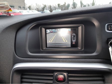 2016 Volvo V40 D2 R-DESIGN ED 5DR thumbnail