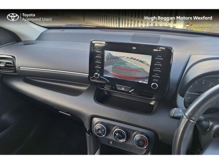 2021 Toyota Yaris - thumbnail 15