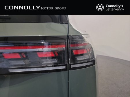 2026 Volkswagen Tiguan  thumbnail