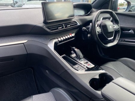 2023 Peugeot 3008 - thumbnail 12