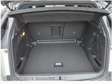 2024 Peugeot 3008 1.5 BlueHDi 130bhp Auto 6.4 GT €35,995 thumbnail