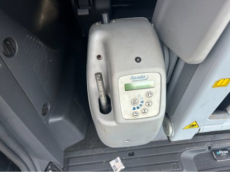 2008 Mercedes-Benz Viano AUTO//ELECTRIC WHEEL CHAIR RAMP//6 CAPTAINS UNMARKED LEATHER SEATS//DVD//ELECTRIC DOOR CLOSING///BRAND NEW NCT 2/2027///TINY MLS///UNIQUE OPPORTUNITY €15,950 thumbnail