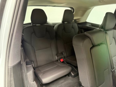 2025 Volvo XC90 - thumbnail 13