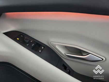 2025 Ford Explorer Premium 77kWh Extended Range RWD €39,950 thumbnail