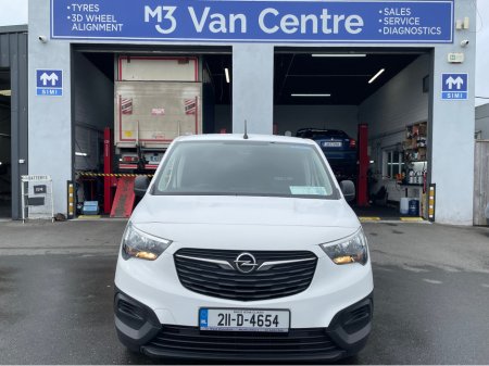 2021 Opel Combo - thumbnail 8