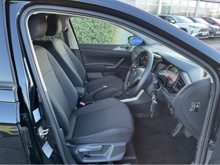 2019 Volkswagen Polo COMFORTLINE AUTOMATIC 1.0 PETROL //REVERSE CAMERA//CARPLAY// €15,950 thumbnail