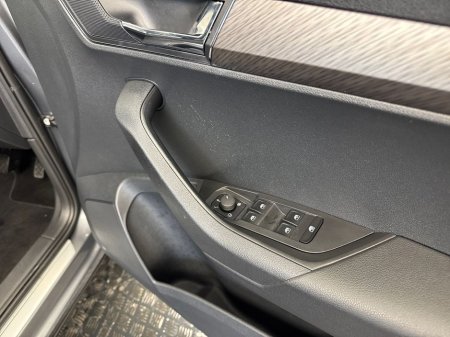 2024 Skoda Karoq 2.0TDI SEL *5.9% APR* €70 PER WEEK ON PCP €35,995 thumbnail