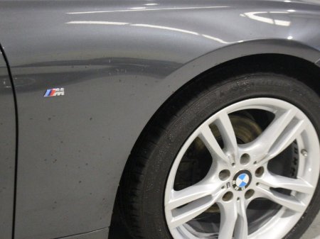 2018 BMW 3 Series - thumbnail 11