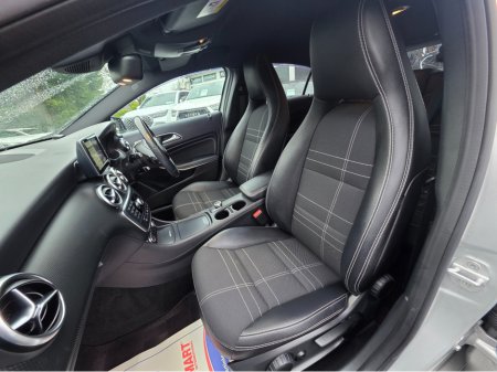 2015 Mercedes-Benz A Class A180  HALF LEATHER HEATED SEATS - REV CAMERA - HI SPEC / SYSTEM LOW ROAD TAX BAND / SIMI DEALER €14,950 thumbnail