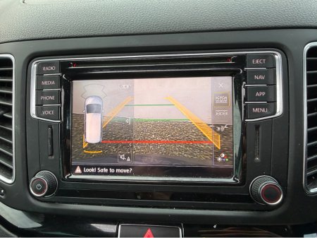 2017 Volkswagen Sharan HIGHLINE BLUEMOTION 2.0 TDI D6F 150HP 5DR A €16,950 thumbnail