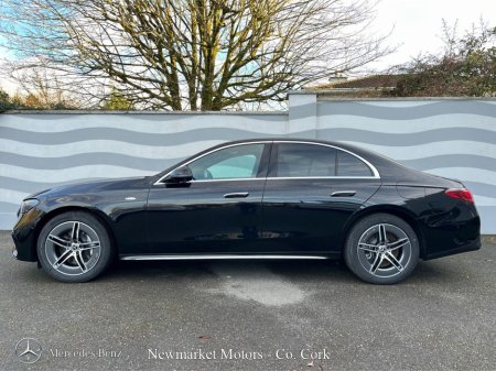 2025 Mercedes-Benz E Class - thumbnail 6